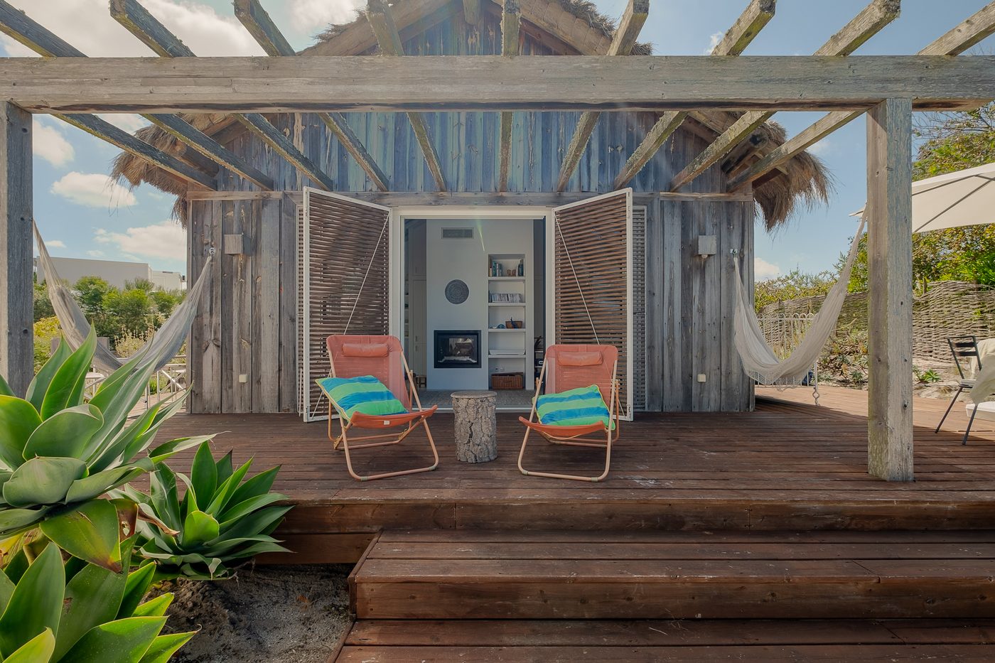 Cabana exterior com deck