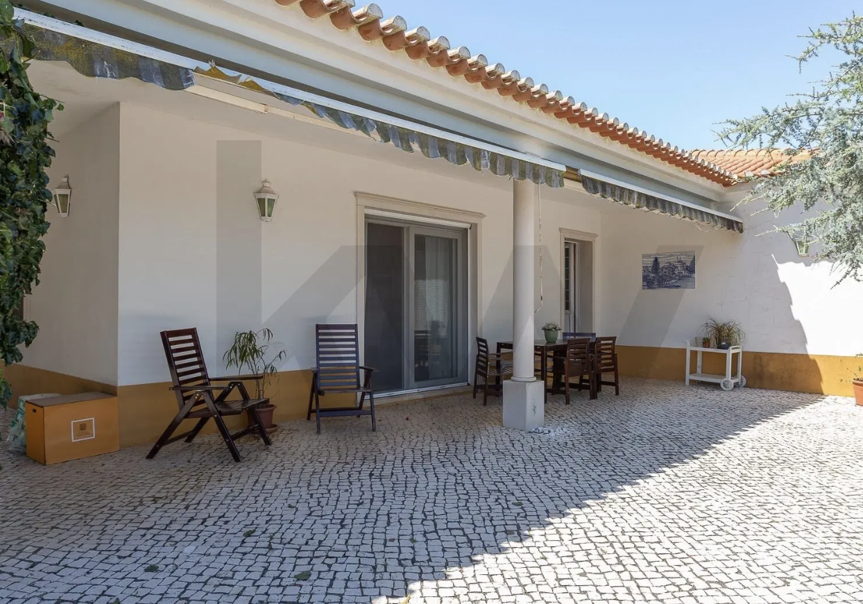 Quintinha com 2.800 m², Mafra · Sobreiro — Pedablios