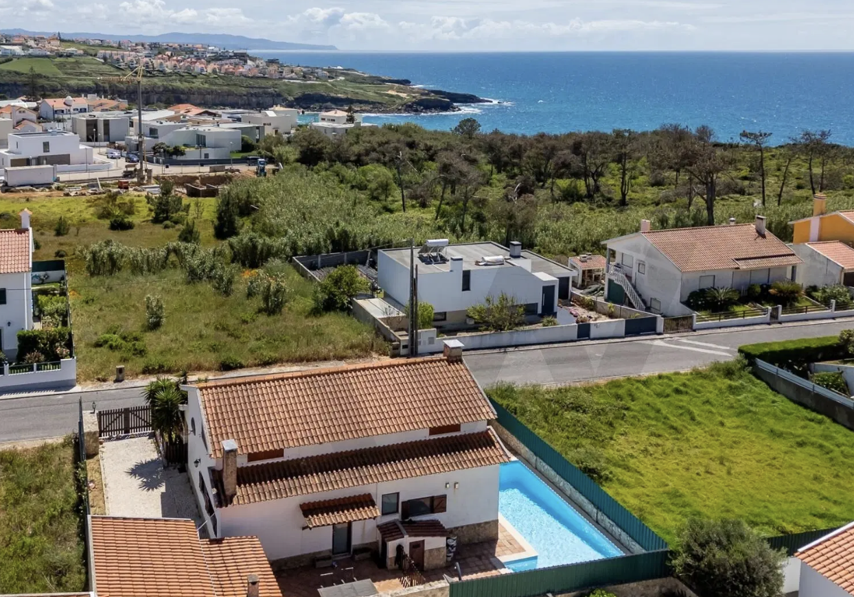 Moradia T3+2 com piscina, 15min da praia, Encarnação · Casais de S. Lourenço — Pedablios